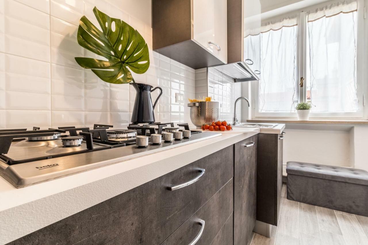 Joivy Modern 1-Bed Flat With Balcony In Portello Milan Exterior photo