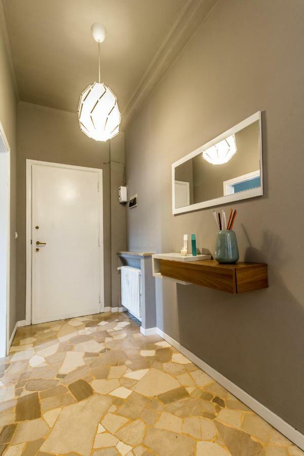 Joivy Modern 1-Bed Flat With Balcony In Portello Milan Exterior photo